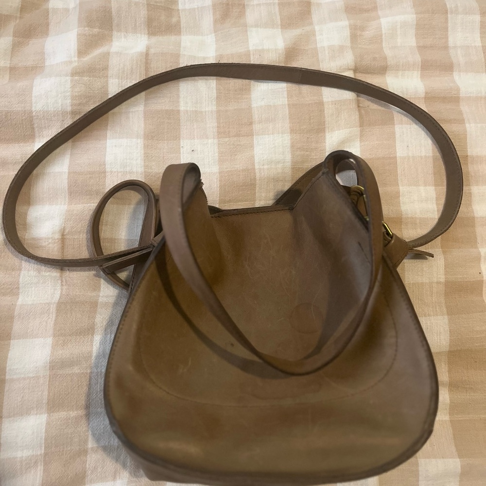 Madewell Classic Tan Leather Shoulder Bag